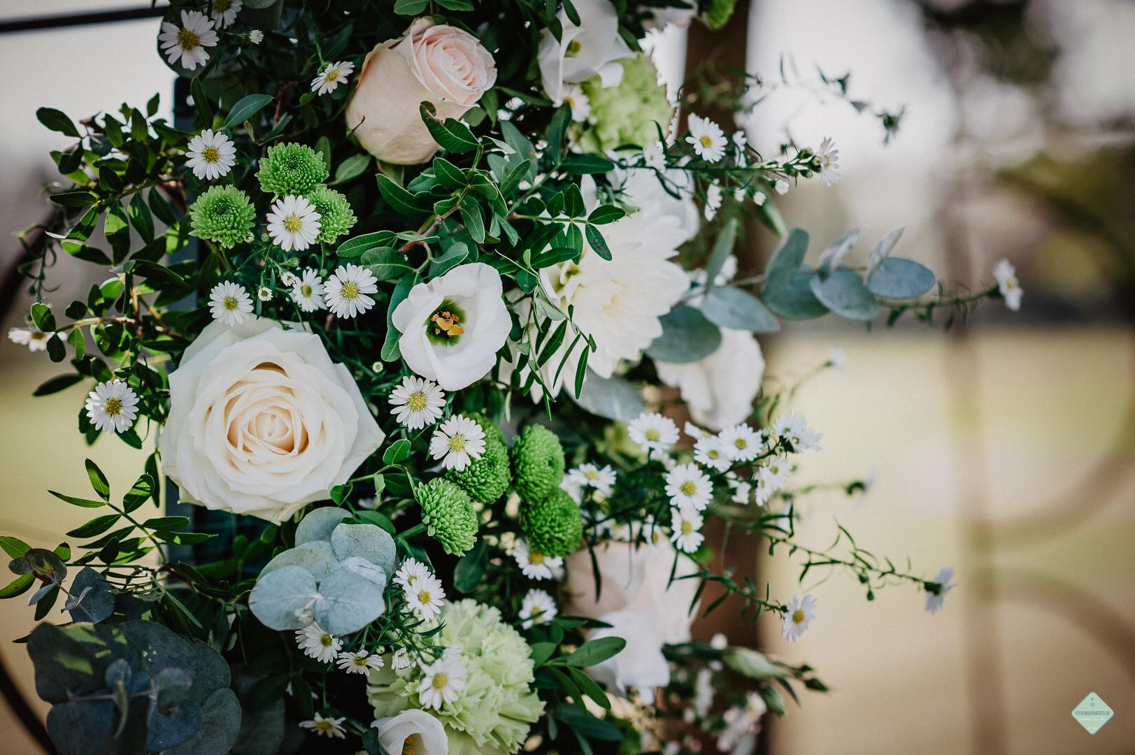 Verse bloemen op een event